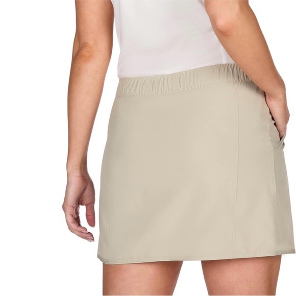 The American Outdoorsman Women’s Tan Skort - Medium - Picture 8 of 8